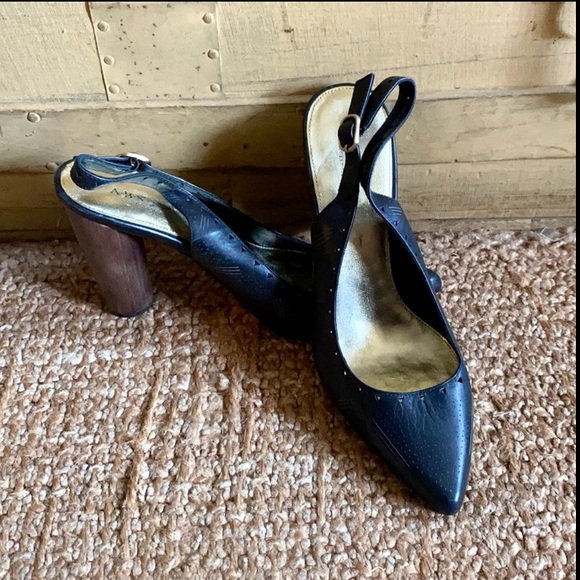 NWOB ABS ALLEN SCHWARTZ 100% LEATHER CUTOUT STACKED CHUNKY HIGH HEEL PUMPS 8.5 - Picture 13 of 14